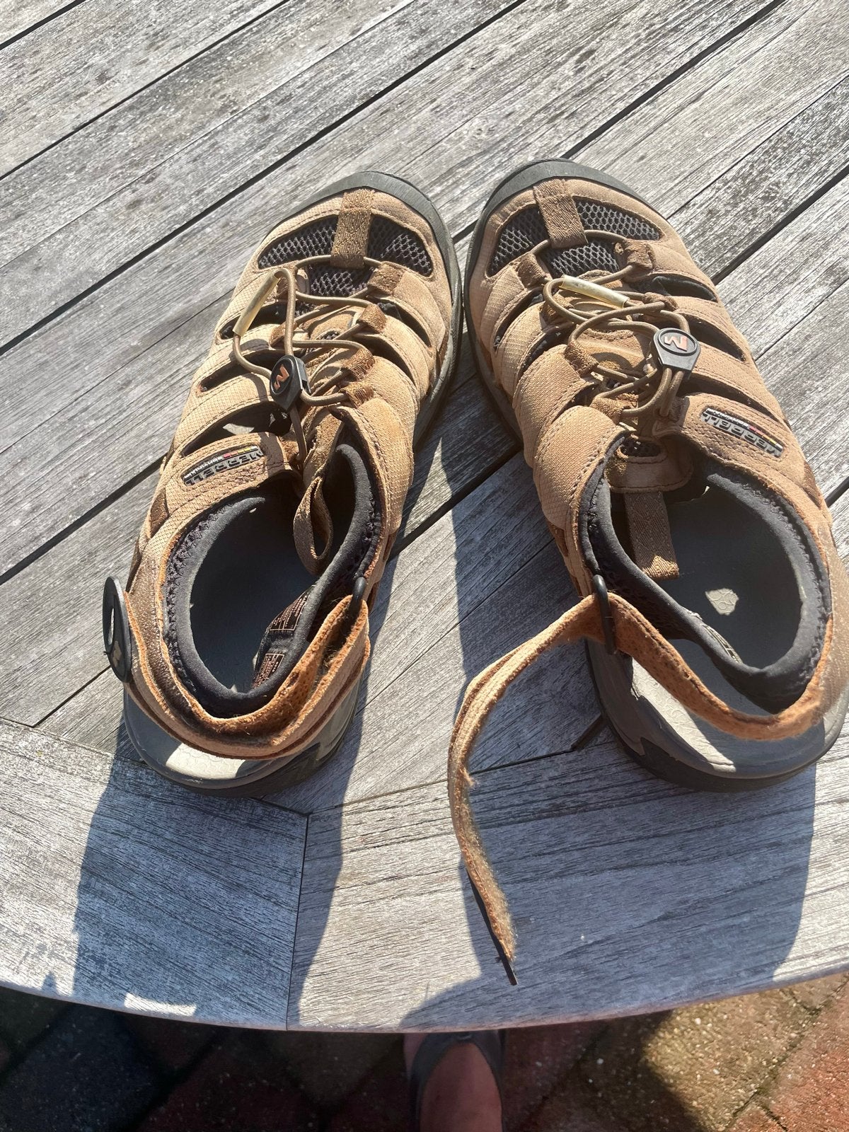 Merrell  sandalen maat 44 - Zo goed als nieuw, Ophalen of Verzenden, Zo goed als nieuw, Bruin, Sandalen of Muiltjes