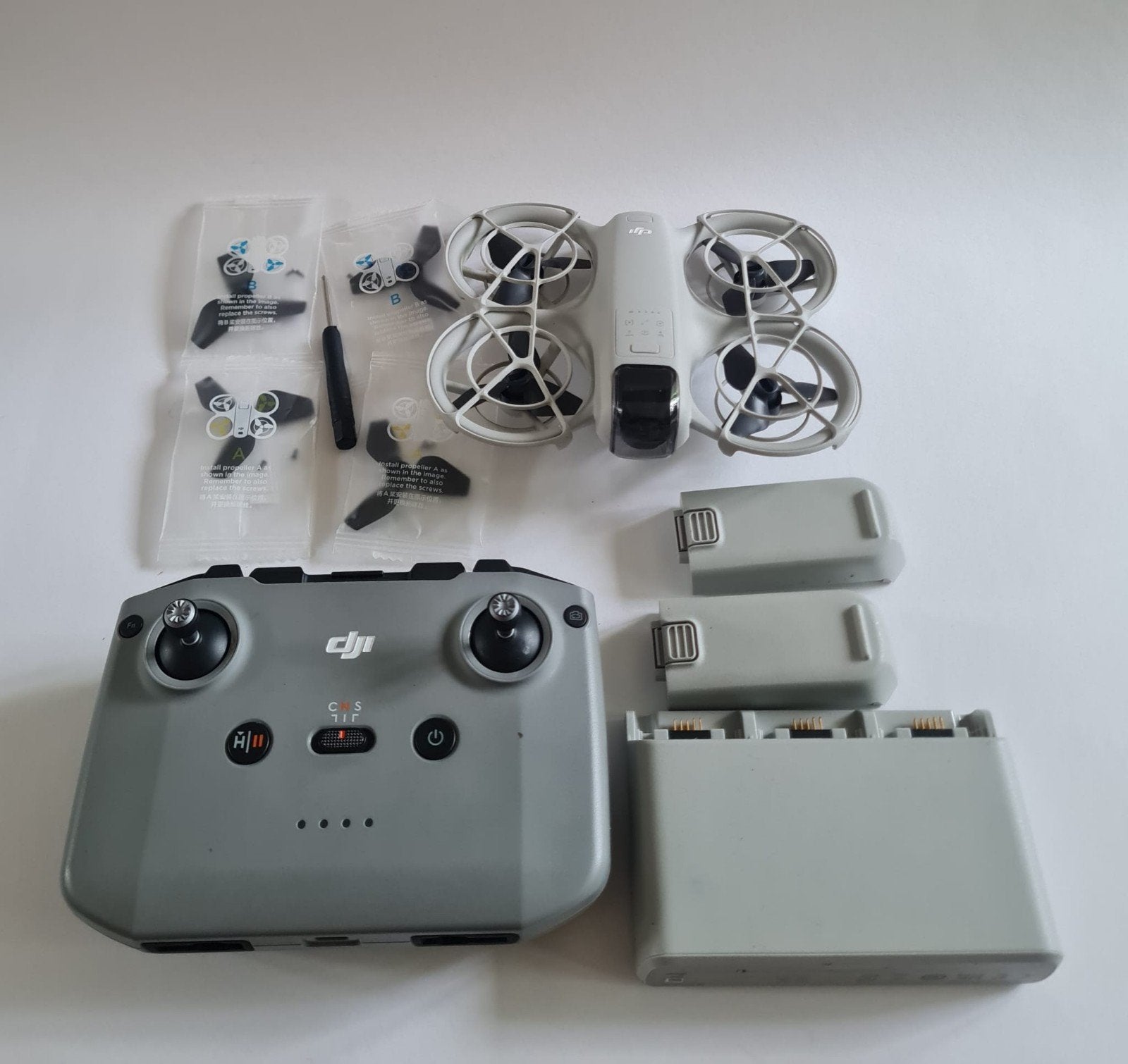 DJI Neo fly more Combo, Ophalen, Extra accu('s), Cameradrone, 15 tot 30 minuten