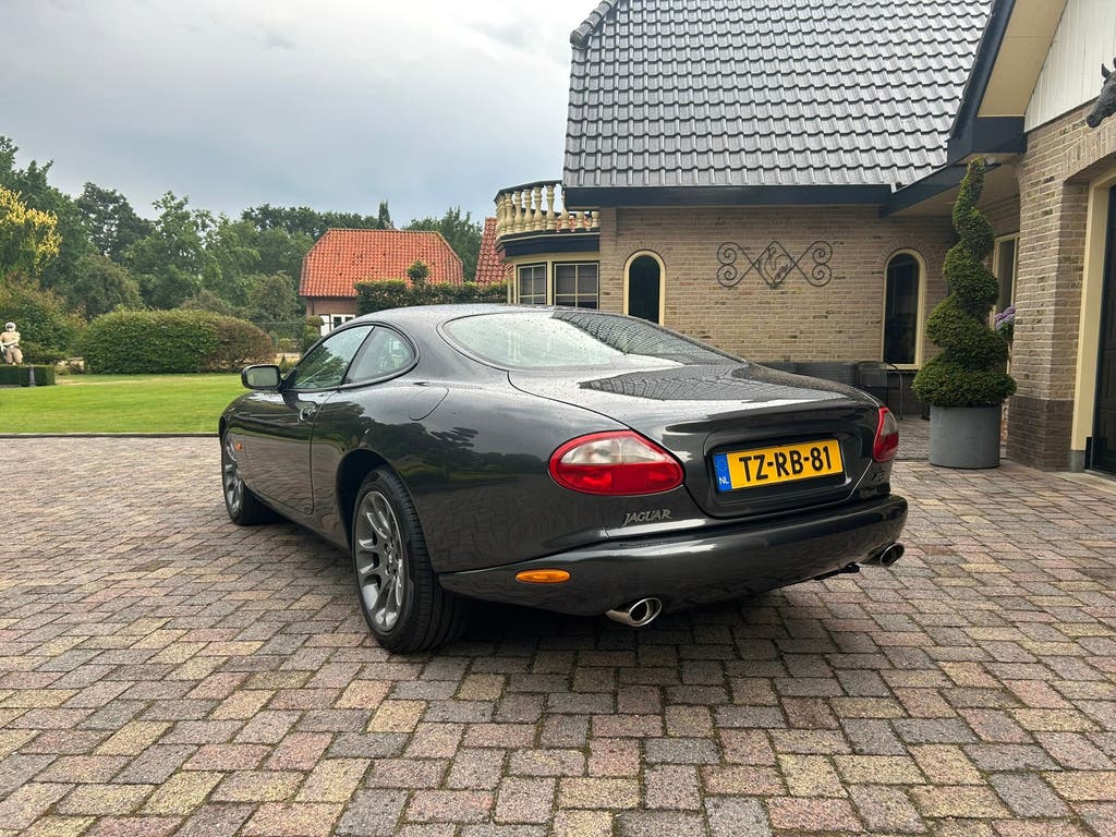Jaguar XK8 4.0 V8 Coupé, foto 7