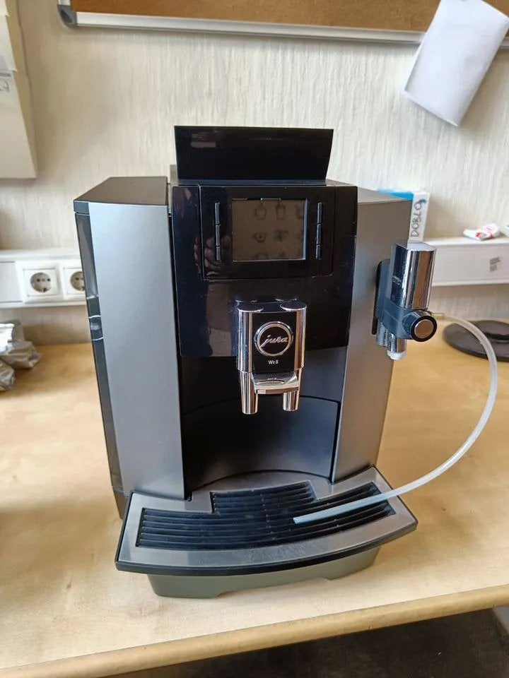 Jura WE8-koffiemachine, Witgoed en Apparatuur, Koffiezetapparaten, 10 kopjes of meer, Ophalen of Verzenden, Koffiemachine