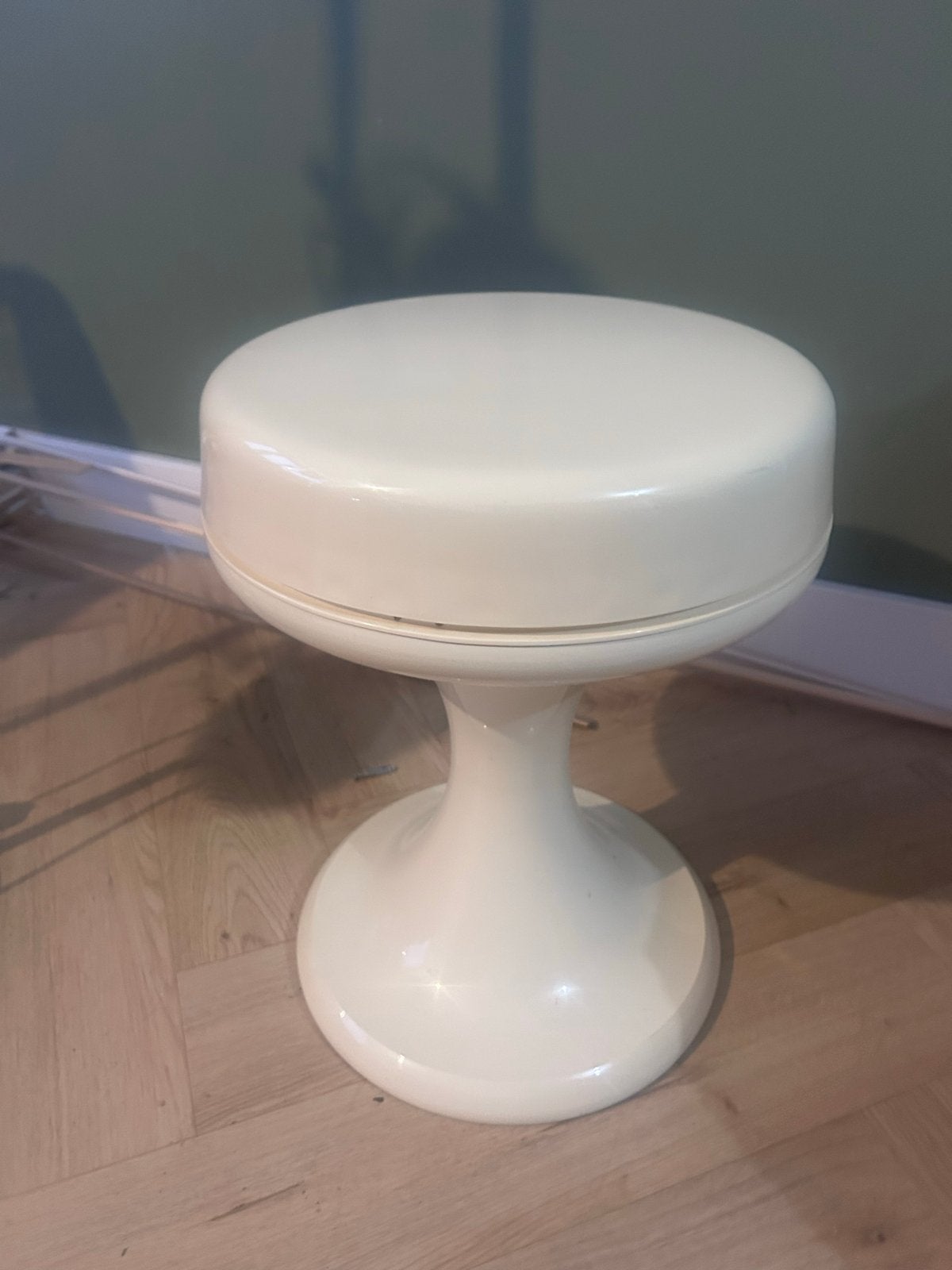 Vintage Space Age Bijzettafel - Crème Kunststof, Ophalen, Minder dan 45 cm, Gebruikt, Rond