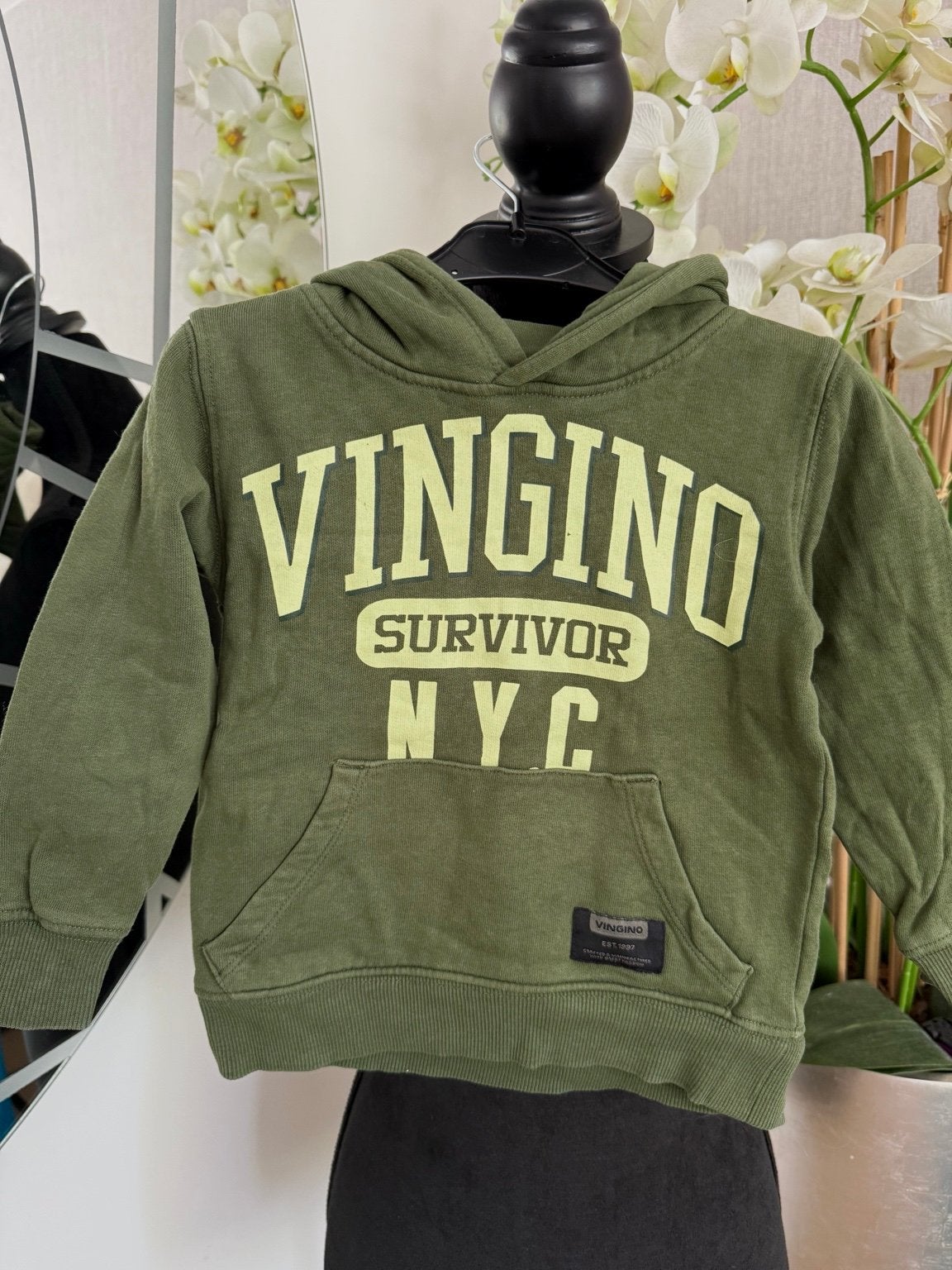 Vingino hoodie maat 98, Ophalen of Verzenden, Zo goed als nieuw, Overige maten, Groen