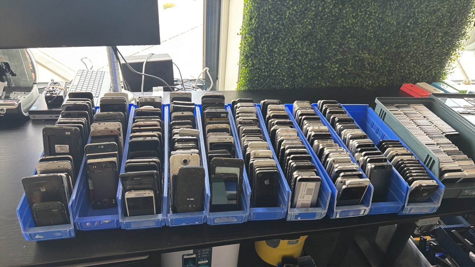 Partij smartphones 900 stuks (iPhone Samsung, Huawei), Ophalen of Verzenden, Zo goed als nieuw