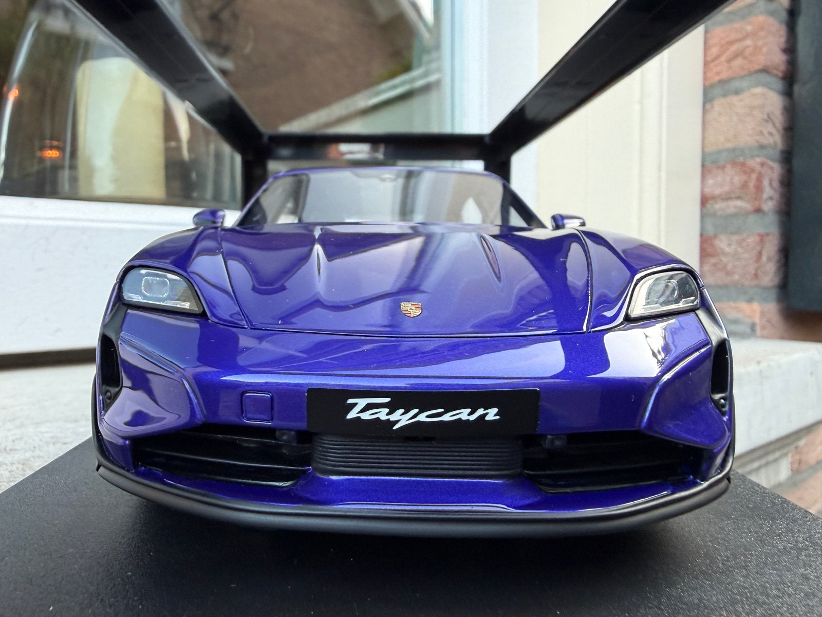 1:18 Porsche Taycan Turbo GT paars 2023 GT Spirit GT520, Hobby en Vrije tijd, Modelauto's | 1:18, Overige merken, Info@gts-models.com
