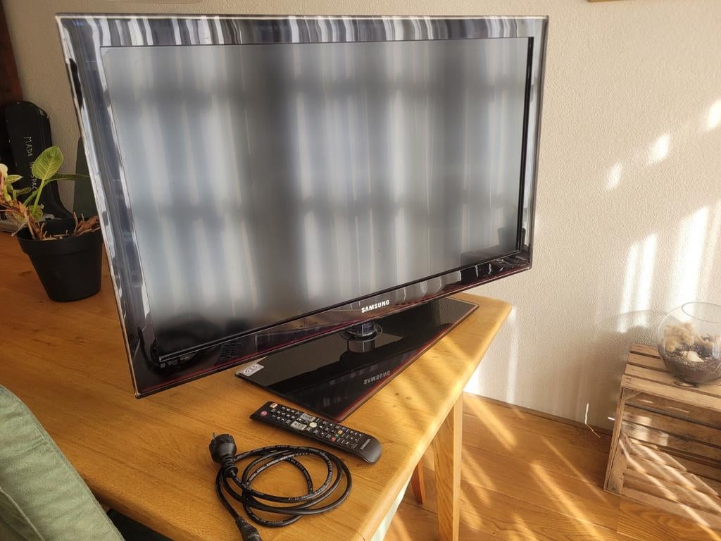 Samsung LE37C550 37" HD tv, Ophalen, Gebruikt, 50 Hz, LCD