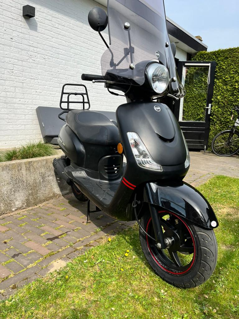 Sym Fiddle 2, Ophalen, Zo goed als nieuw, Benzine, Fiddle
