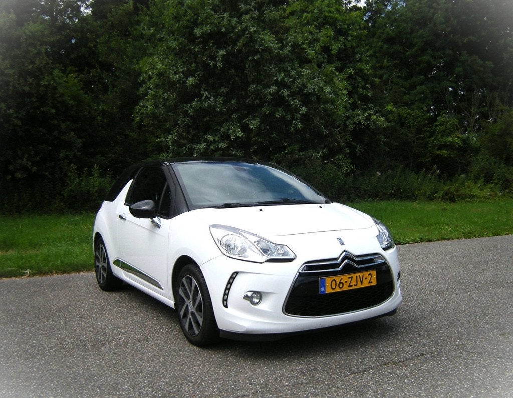 Citroen DS3 1.2 VTi Chic . Airco . Navigatie . Cruiscontrol, Auto's, Citroën, Voorwielaandrijving, Euro 5, Zwart, 1199 cc