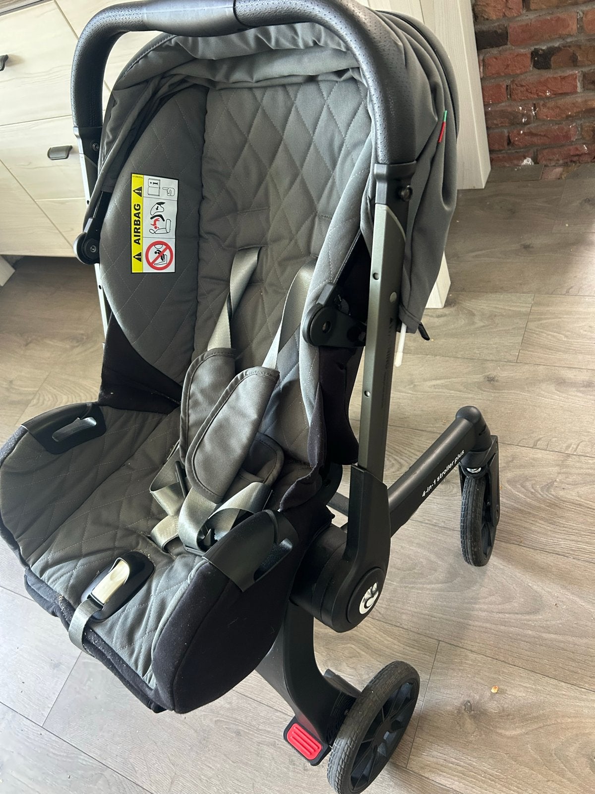 Doona autostoel met geïntegreerd onderstel, Zijbescherming, 0 t/m 13 kg, Ophalen, Overige merken