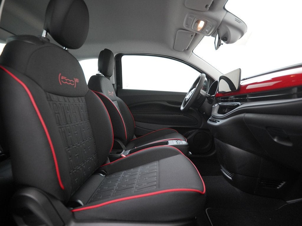 Fiat 500 RED 42 kWh | Digital Cockpit | Zondag Open!, Auto's, Fiat, 12 maanden, Gebruikt, 118 pk, 4 stoelen