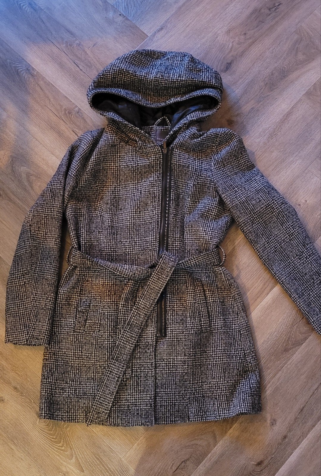 Primark geruite jas met capuchon en ceintuur - Maat 40, Maat 38/40 (M), Primark, Ophalen of Verzenden, Zo goed als nieuw