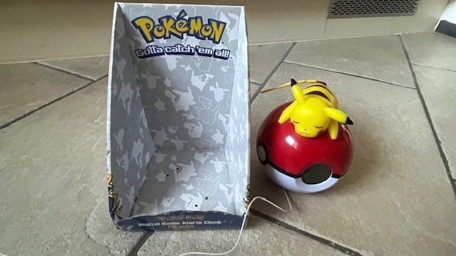 Pokemon Pikachu digitale radio alarm klok, Ophalen of Verzenden, Gebruikt