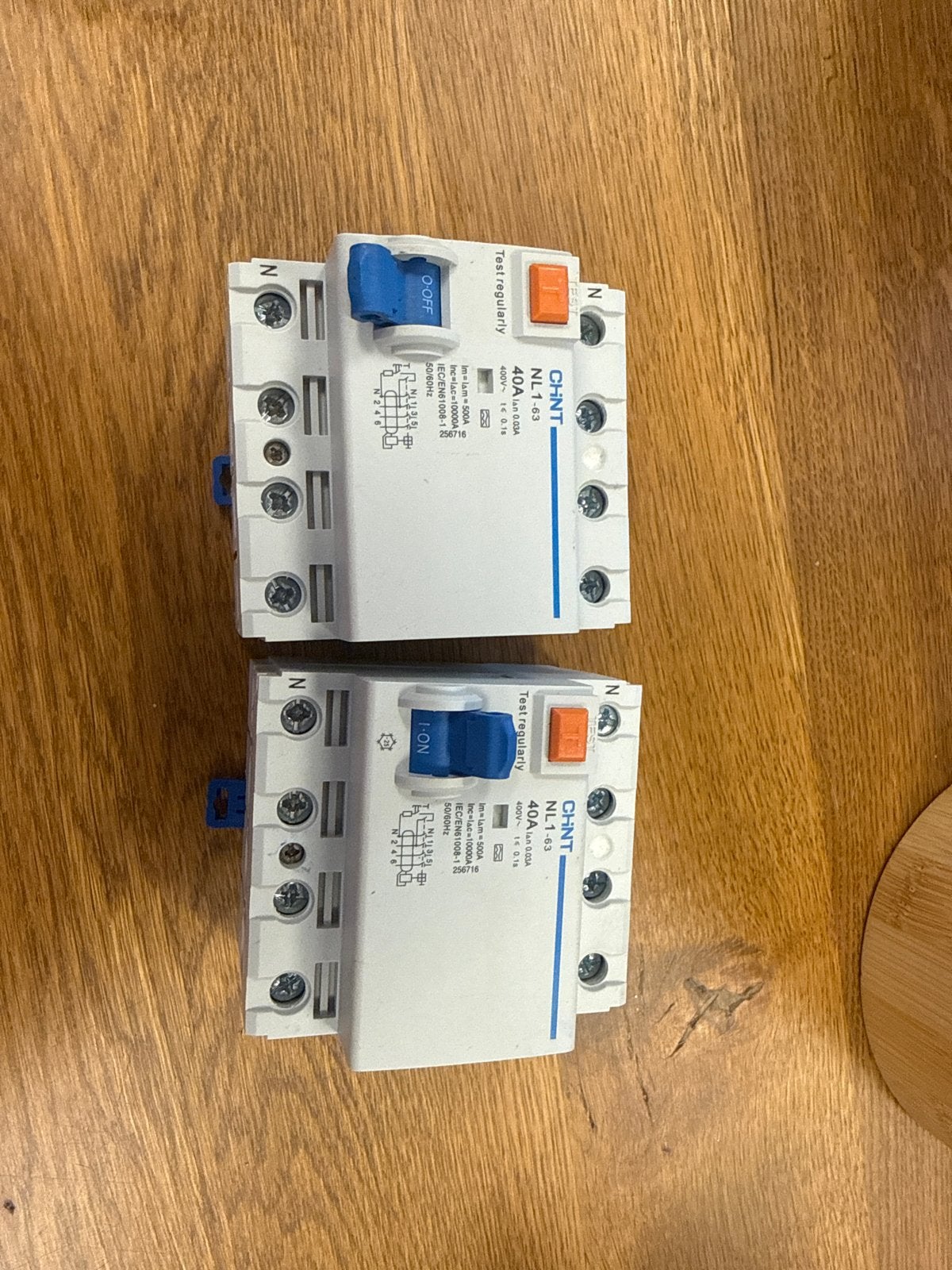2x Aardlekautomaat Chint 40A voor laadpaal/installaties, Ophalen of Verzenden, Zo goed als nieuw, Overige merken, Aardlekautomaat