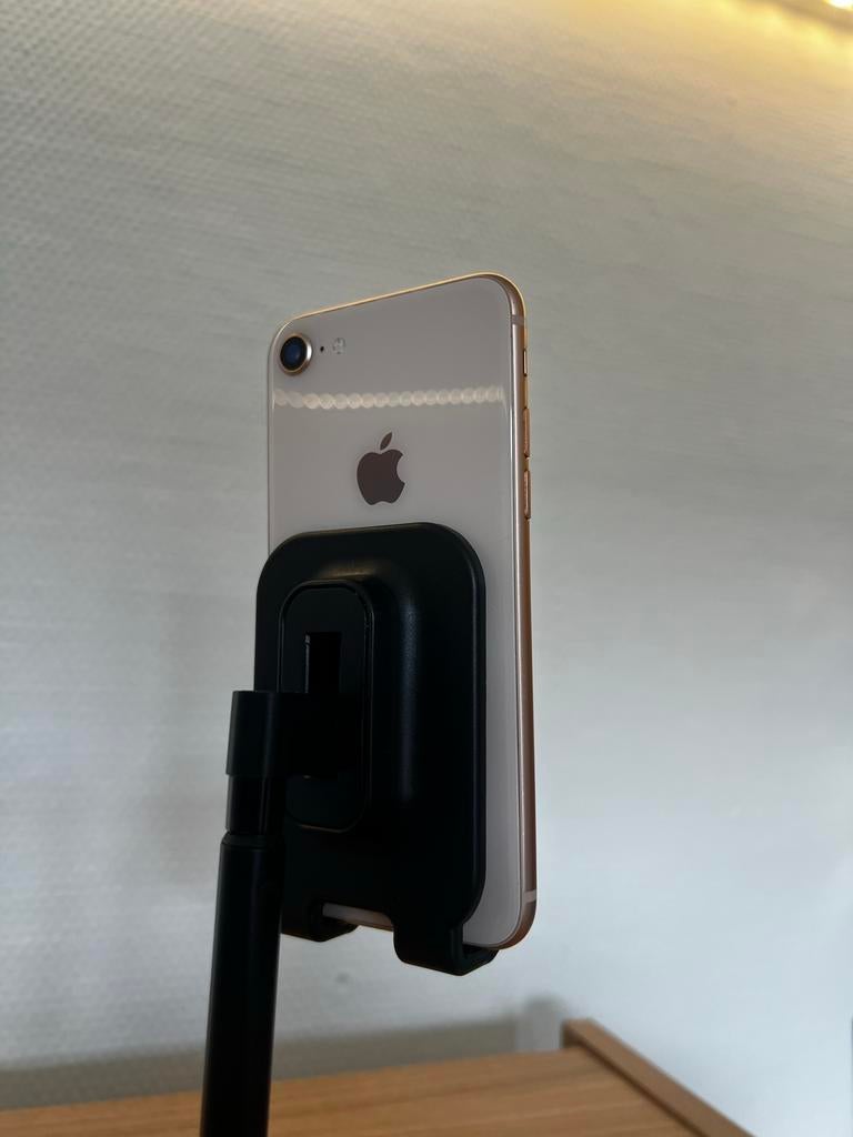 iPhone 8 Goud 64GB - Zo goed als nieuw, Telecommunicatie, Mobiele telefoons | Apple iPhone, Ophalen, Zo goed als nieuw, 64 GB