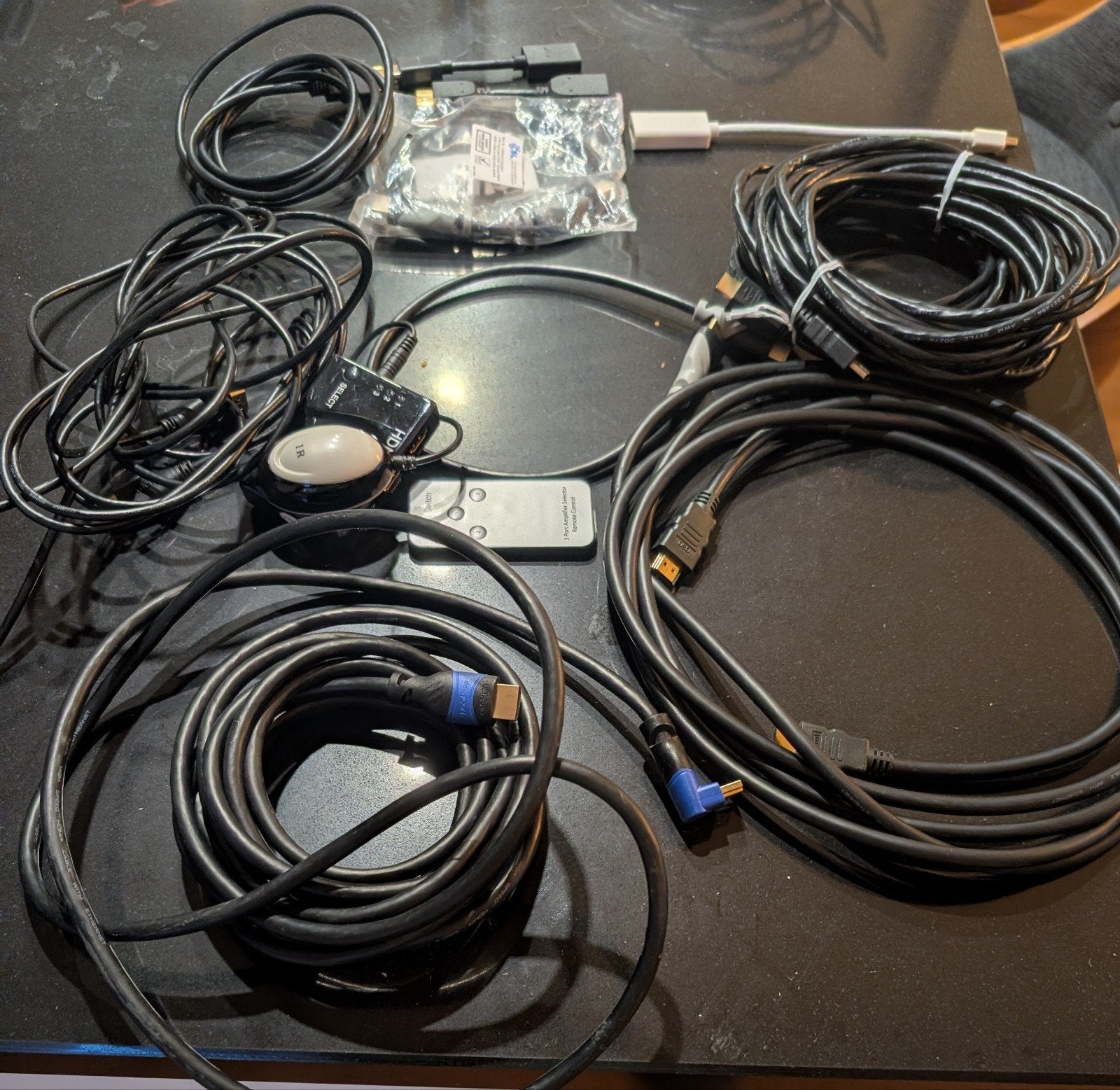 Diverse HDMI-kabels en HDMI 3-Switch, adapters, Ophalen of Verzenden, Gebruikt, 2 tot 5 meter, HDMI-kabel