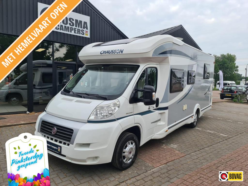 Chausson Titanium Ti 79 EB Queensbed Airco 35000 km Euro 5, Caravans en Kamperen, Ringverwarming, Koelkast, Fiat, Luifel