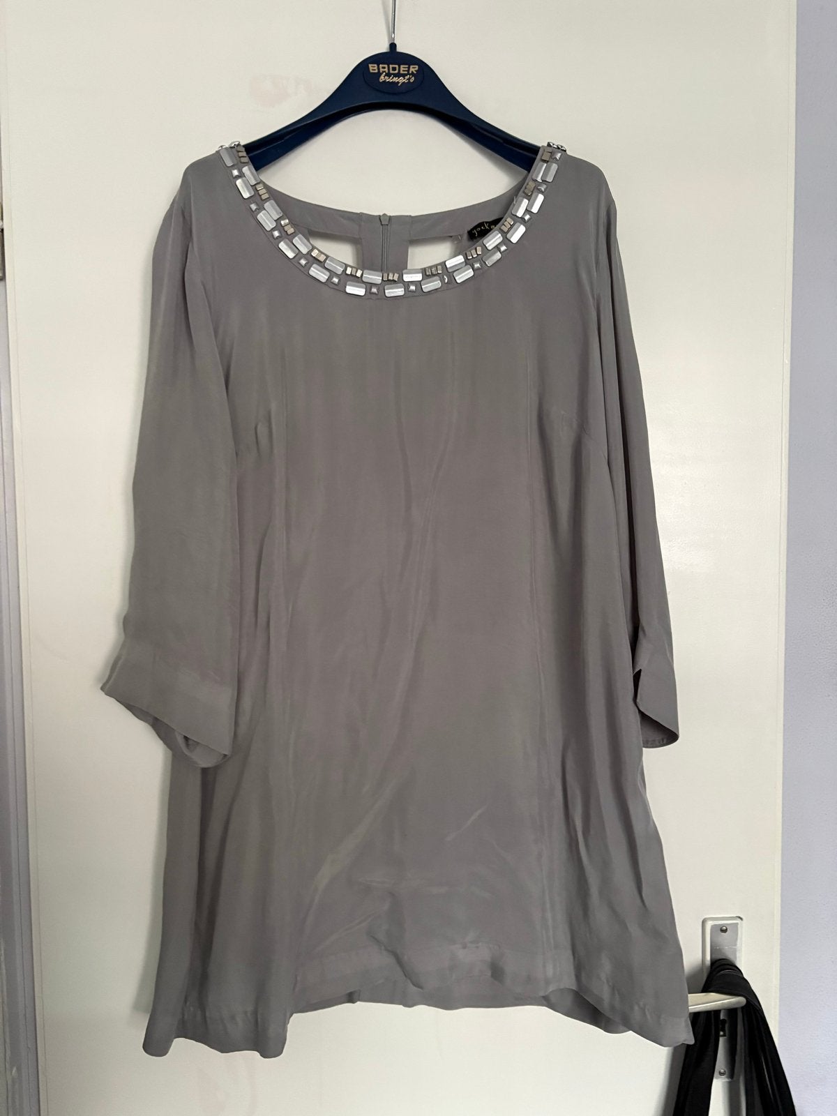 Grijs tuniek met steentjes - Yoek Black Label, M, nieuw!, Ophalen of Verzenden, Nieuw, Grijs, Blouse of Tuniek