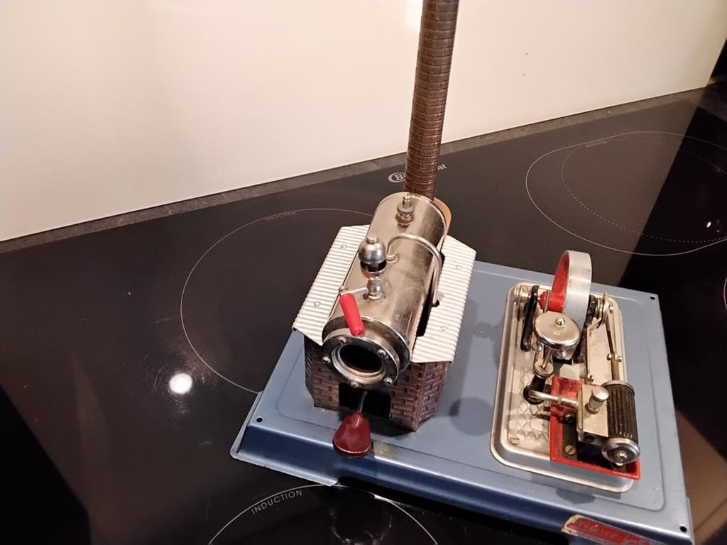Stoommachine  Wilesco D10, Ophalen of Verzenden, Gebruikt, Actiefiguurtje