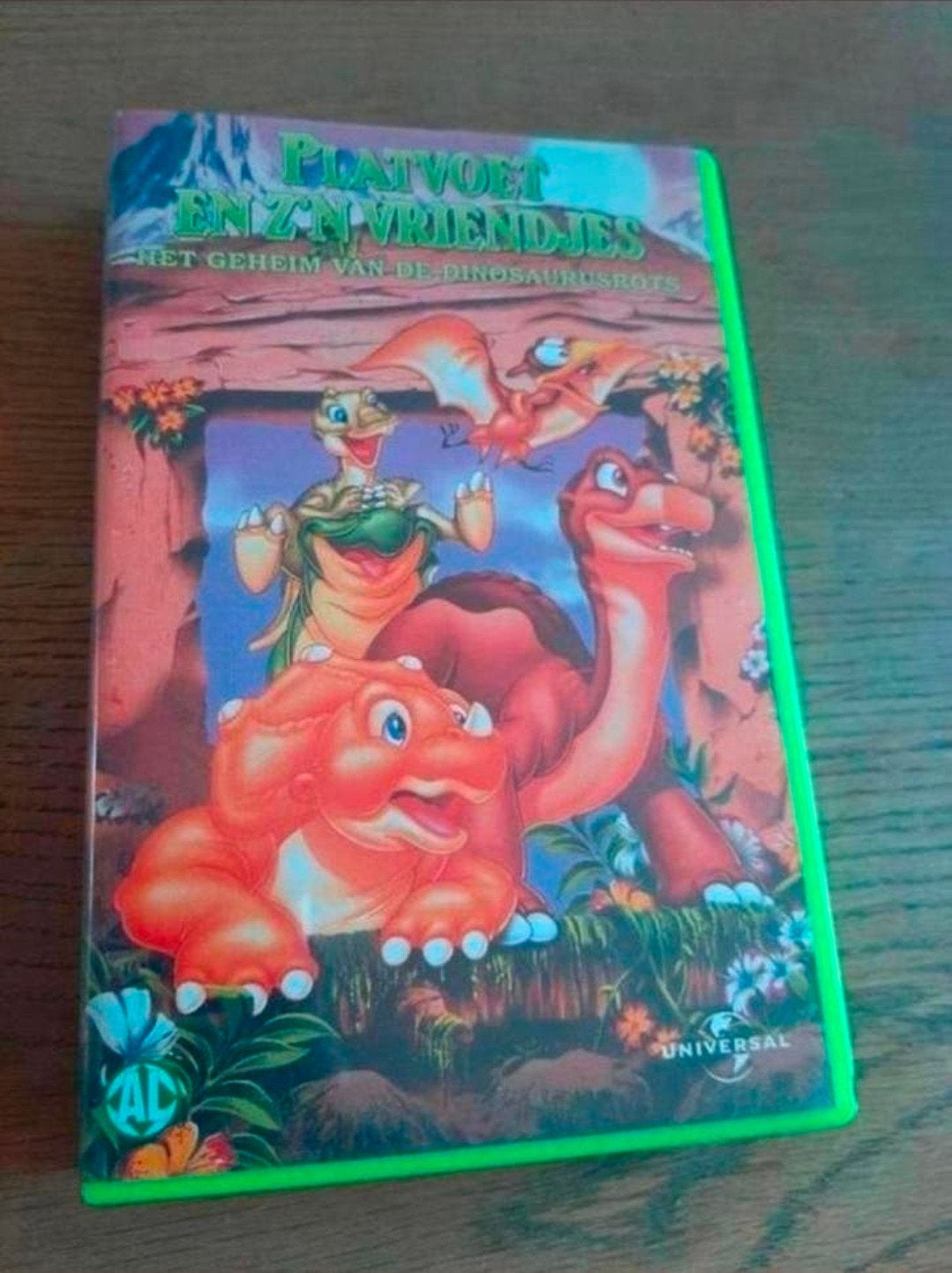 Platvoet en z'n vriendjes. Geheim van de Dinosaurusrots, Cd's en Dvd's, VHS | Kinderen en Jeugd, Alle leeftijden, Ophalen of Verzenden