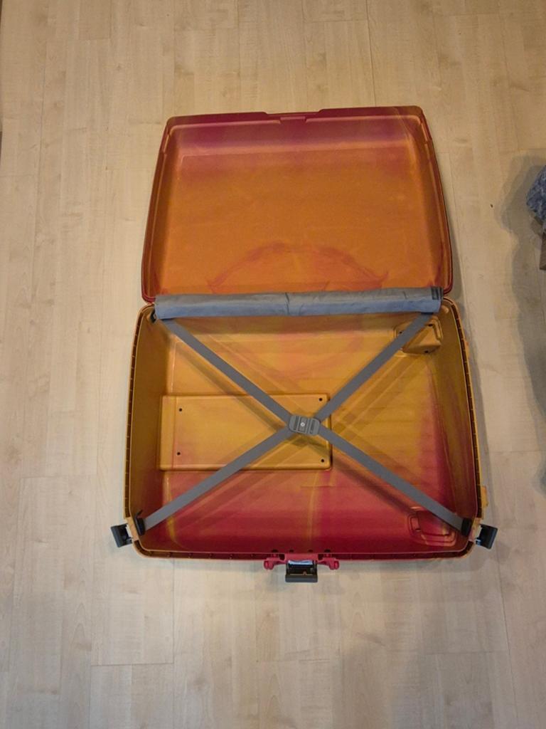 Samsonite koffer - stevig en ruim, Gebruikt, Hard kunststof, 45 tot 55 cm, Slot