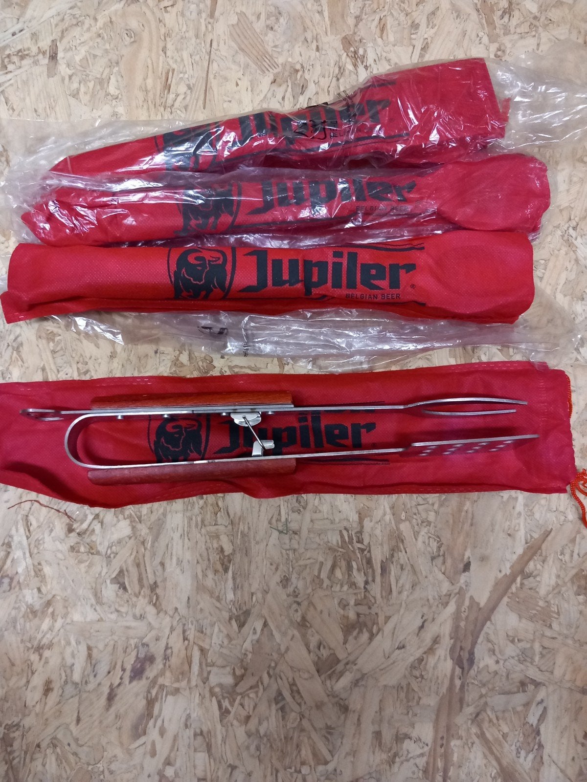 Jupiler BBQ set - Nieuw in verpakking, Ophalen of Verzenden, Nieuw, Jupiler