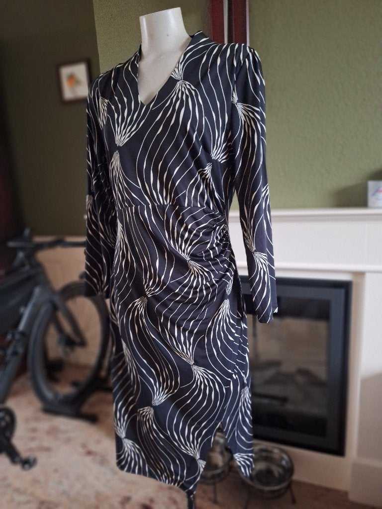 K-design zwart wikkel look jurk met plooitjes L, K-design, Verzenden, Zwart, Maat 42/44 (L)