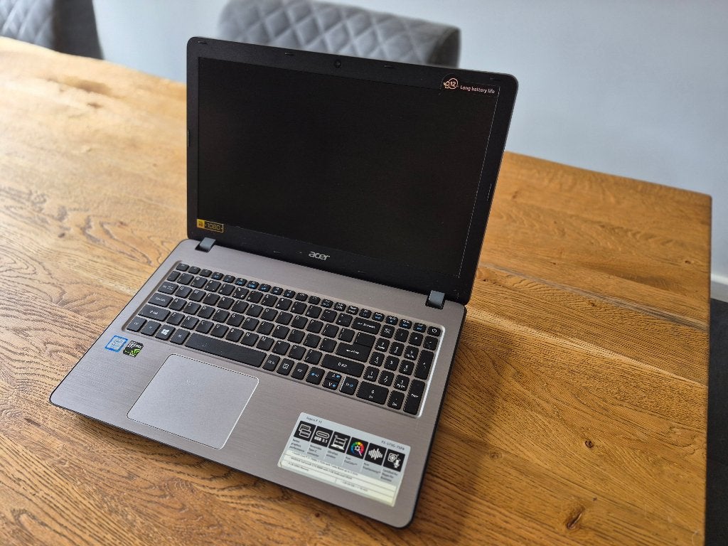 Acer Aspire F 15 Intel Core i7 7500u Laptop, 1,128GB, Met videokaart, 2 tot 3 Ghz, 8 GB