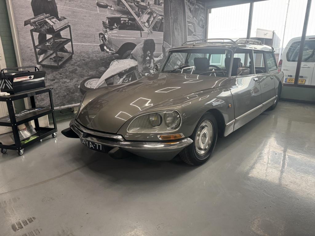 Citroën DS DS 23 Break (bj 1973), Auto's, Oldtimers, Bedrijf, Te koop, Metallic lak, Citroën, Benzine, Stationwagon, Handgeschakeld