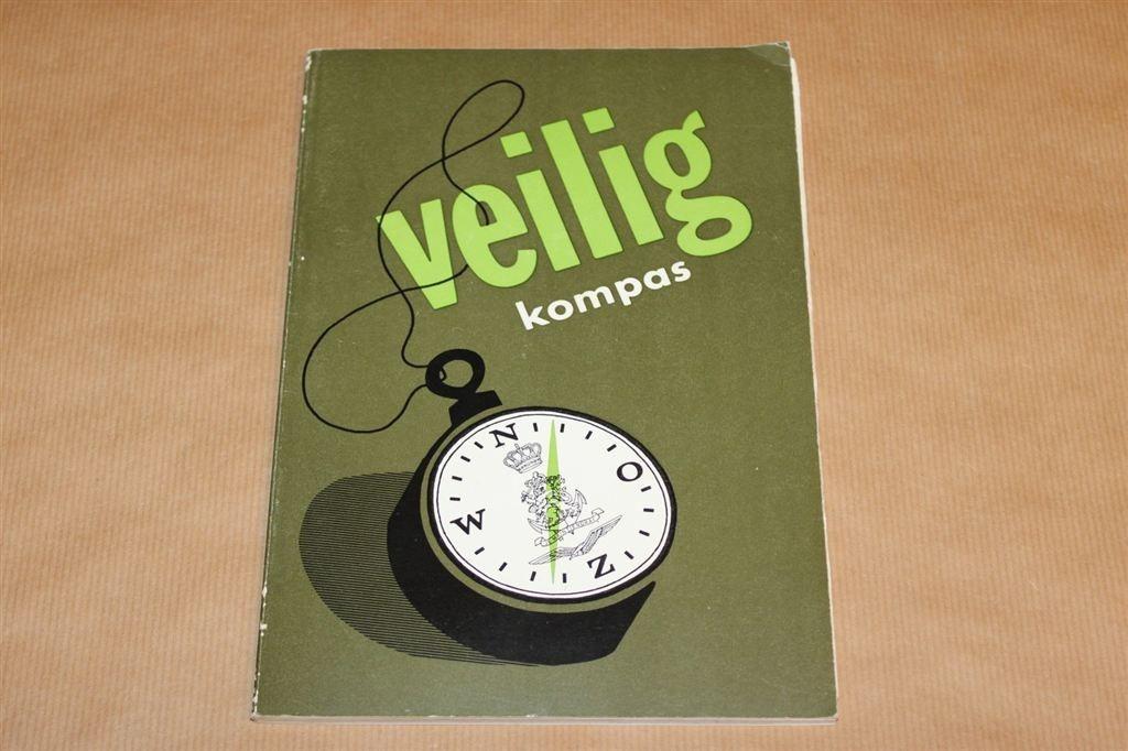 Veilig Kompas - Voor dienstplichtigen - Oude uitgave 1968, Ophalen of Verzenden, Tweede Wereldoorlog, Zo goed als nieuw, Overige onderwerpen