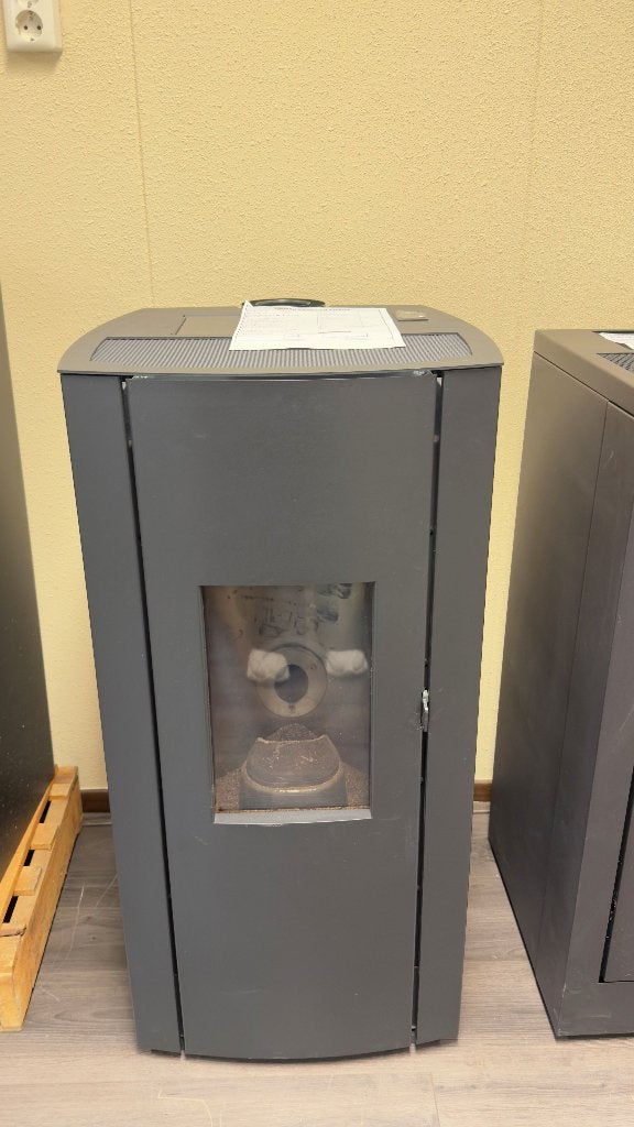 Artel NextElite 9kw - zo goed als nieuw, Nieuw, Info@bluesolid.nl, Pelletkachel, Vrijstaand