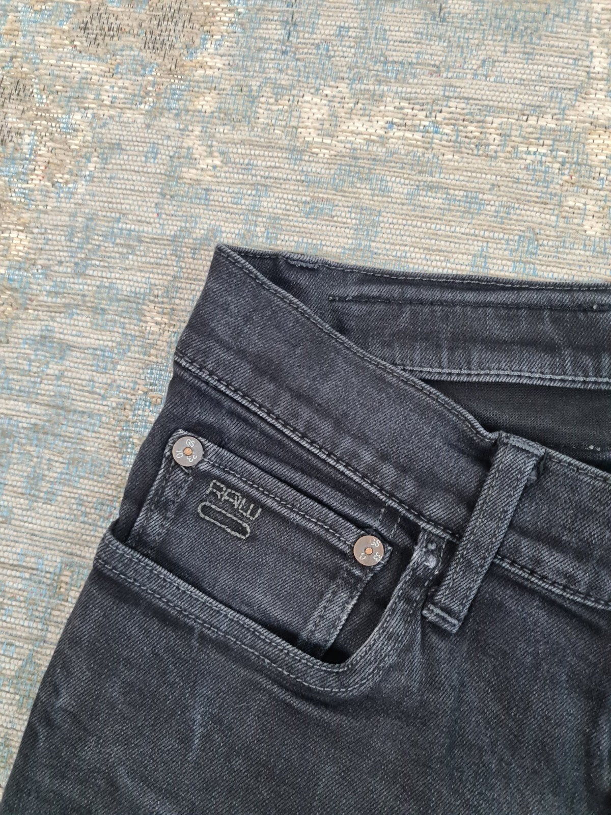 G-Star 3301 Super Slim W30 L32 Skinny STRETCH Bronno3032

Hi, G-Star Raw, Joan Muyskenweg 39, 1114 AN Amsterdam, https://www.g-star.com/nl_nl/customer-service