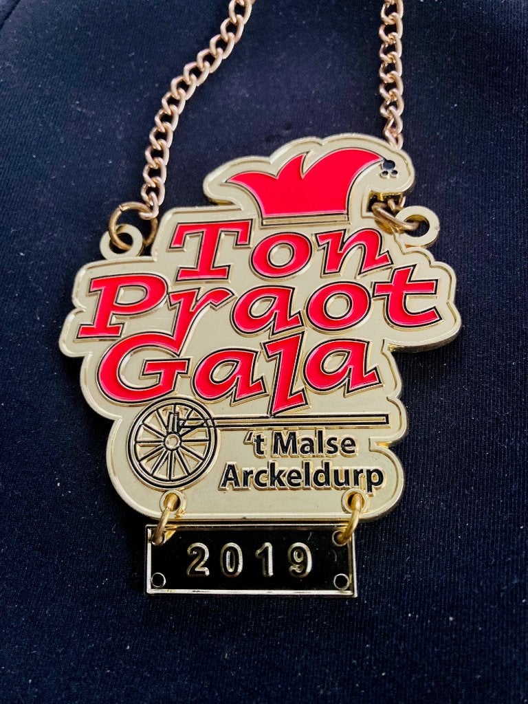 Carnaval onderscheiding Ton Proat Gala ’t Malse Arckeldurp, Ophalen of Verzenden, Overige materialen, Nederland