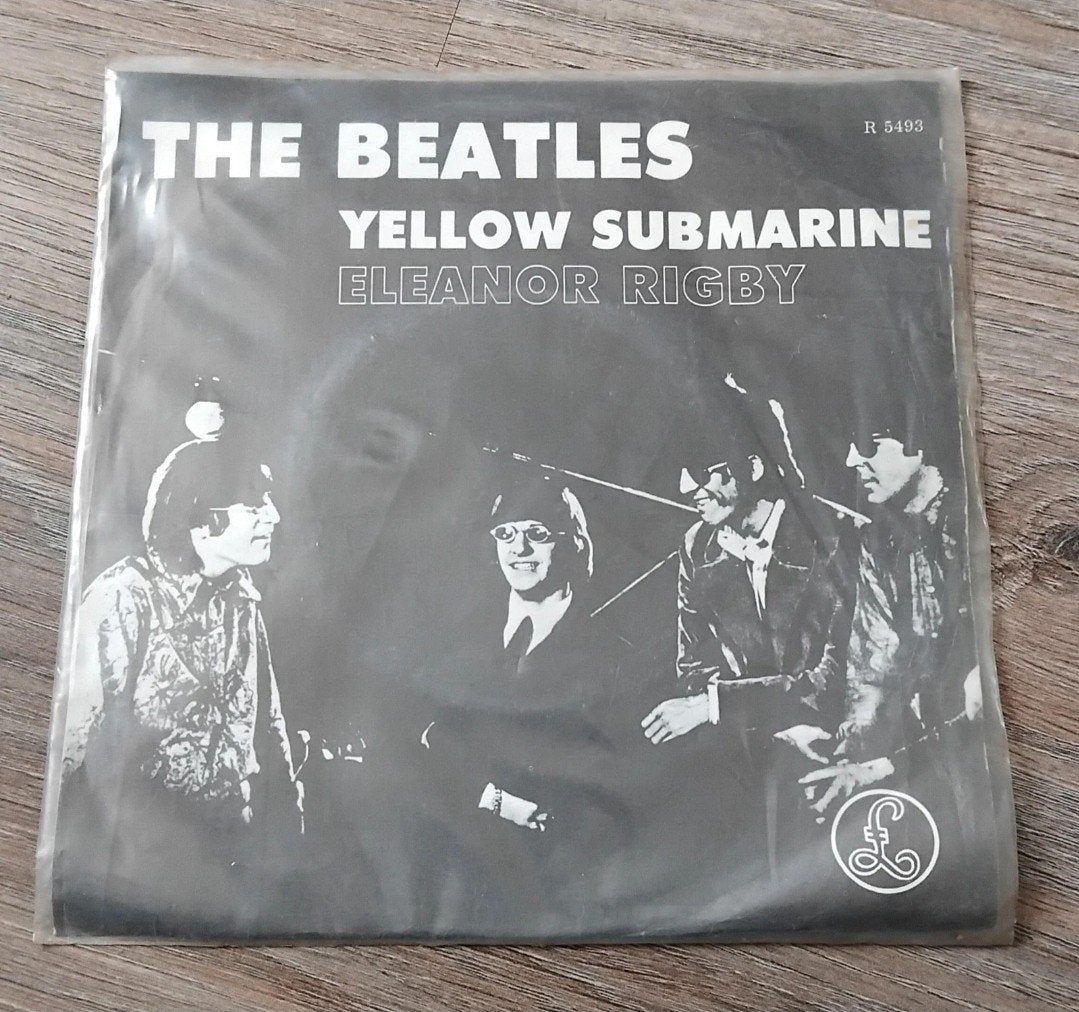 The Beatles - Yellow Submarine / Eleanor Rigby 7 inch vinyl, Cd's en Dvd's, Vinyl Singles, Gebruikt, 7 inch, Pop, EP