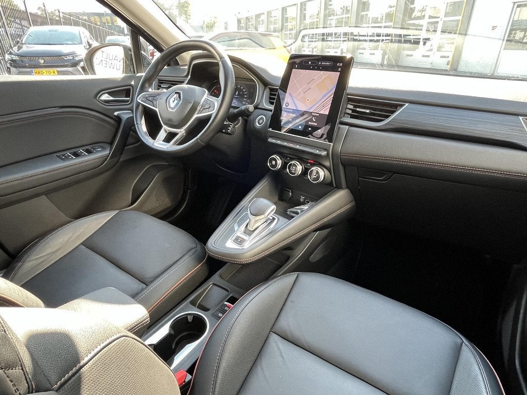 Renault Captur 1.3 TCe 140 EDC Initiale Paris AUTOMAAT l CAM, 4 cilinders, 700 kg, Bedrijf, SUV of Terreinwagen