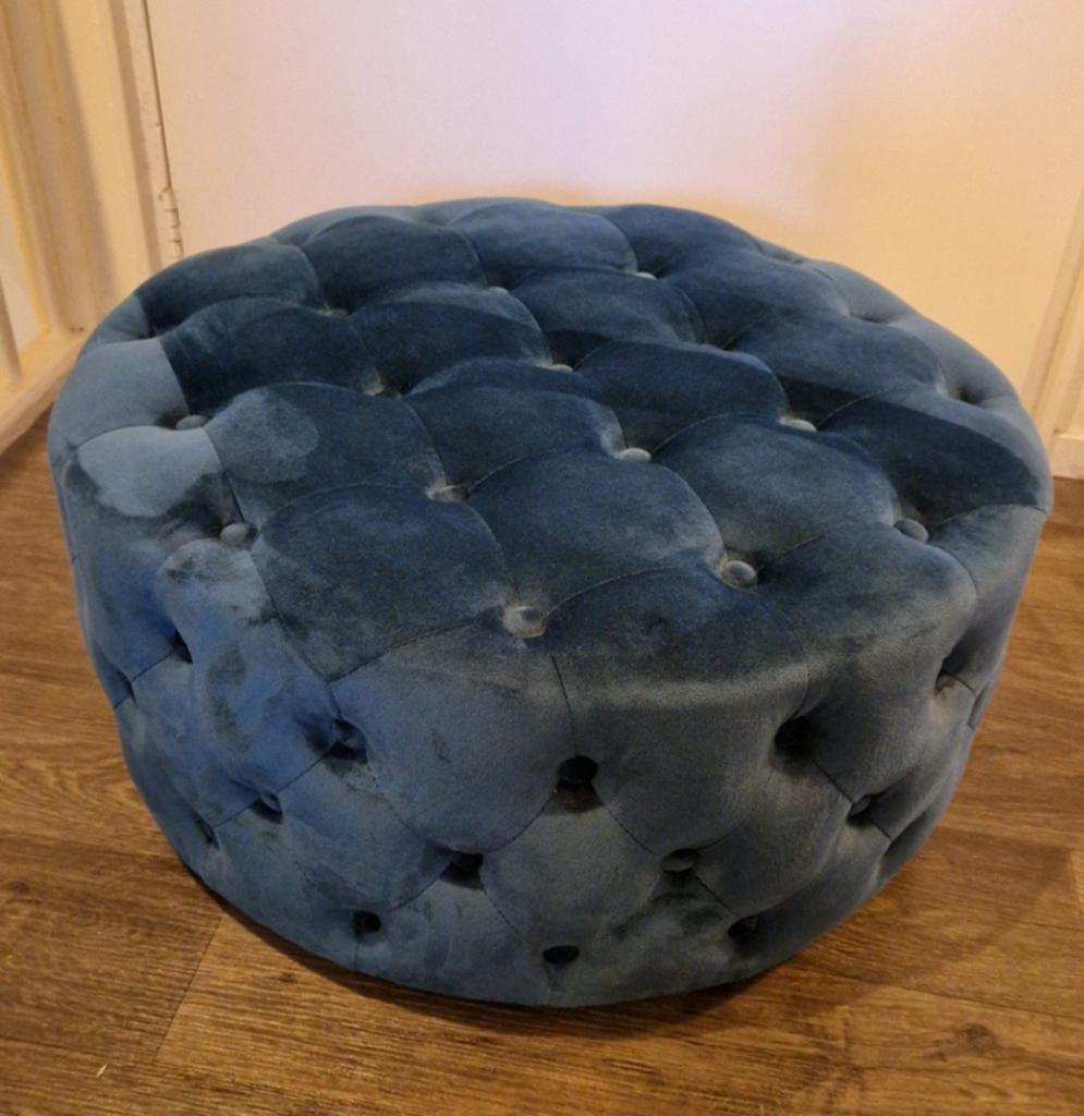 Mooie grote poef blauw/petrol met dienblad, Huis en Inrichting, Banken | Voetenbanken en Poefen, Ophalen of Verzenden, Zo goed als nieuw