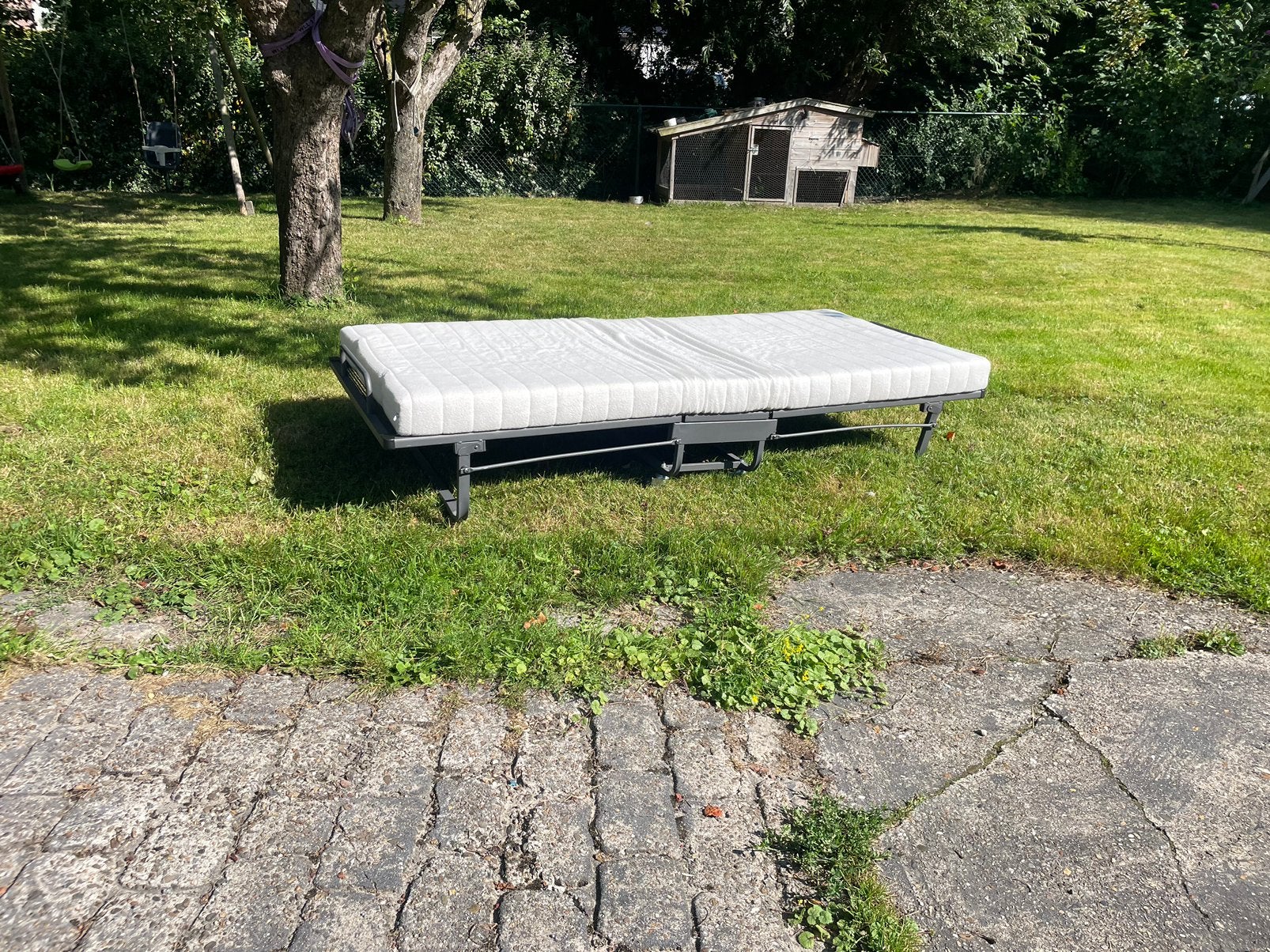 Vouwbed (logeerbed), Ophalen, 90 cm, Eenpersoons, Zo goed als nieuw