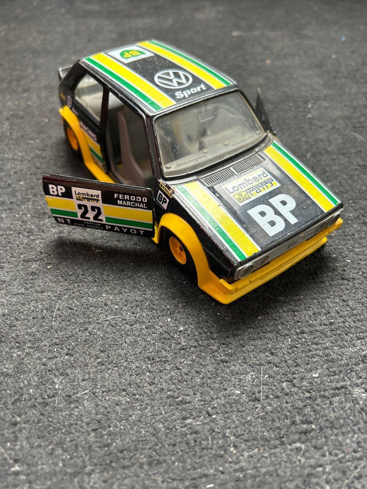 Burago Volkswagen Golf GTI Rally Auto Schaalmodel, Overige merken, Gebruikt, Auto, 1:32 tot 1:50