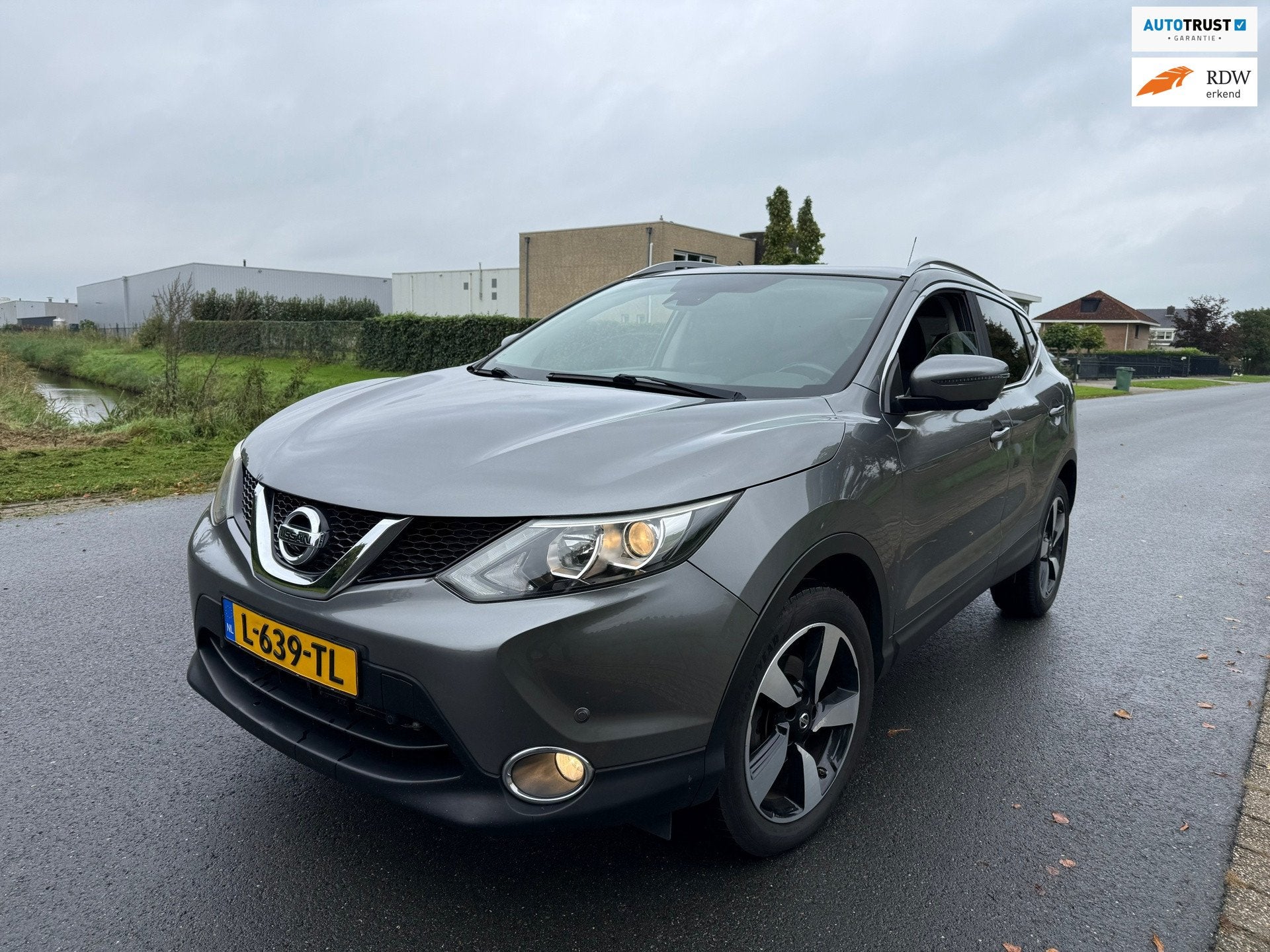 Nissan Qashqai 1.2 Connect Edition PANO/CLIMA/CAMERA/NAVI, Auto's, Dealer onderhouden, Gebruikt, 4 cilinders, 116 pk