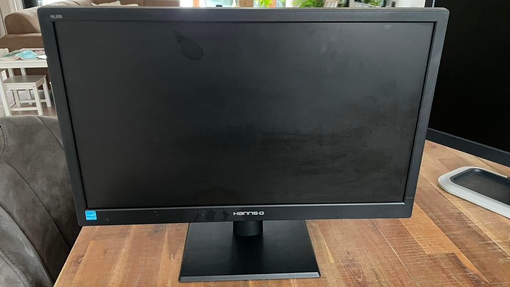 Goedkope Hanns-G monitor, Computers en Software, Monitoren, Gebruikt, 60 Hz of minder, DVI, VGA, Overige typen, Overige resoluties