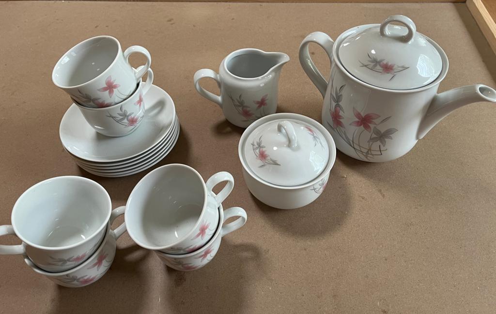 Wunsiedel Bavaria Porselein Koffie/Theeservies, Ophalen of Verzenden, Zo goed als nieuw, Overige stijlen, Porselein