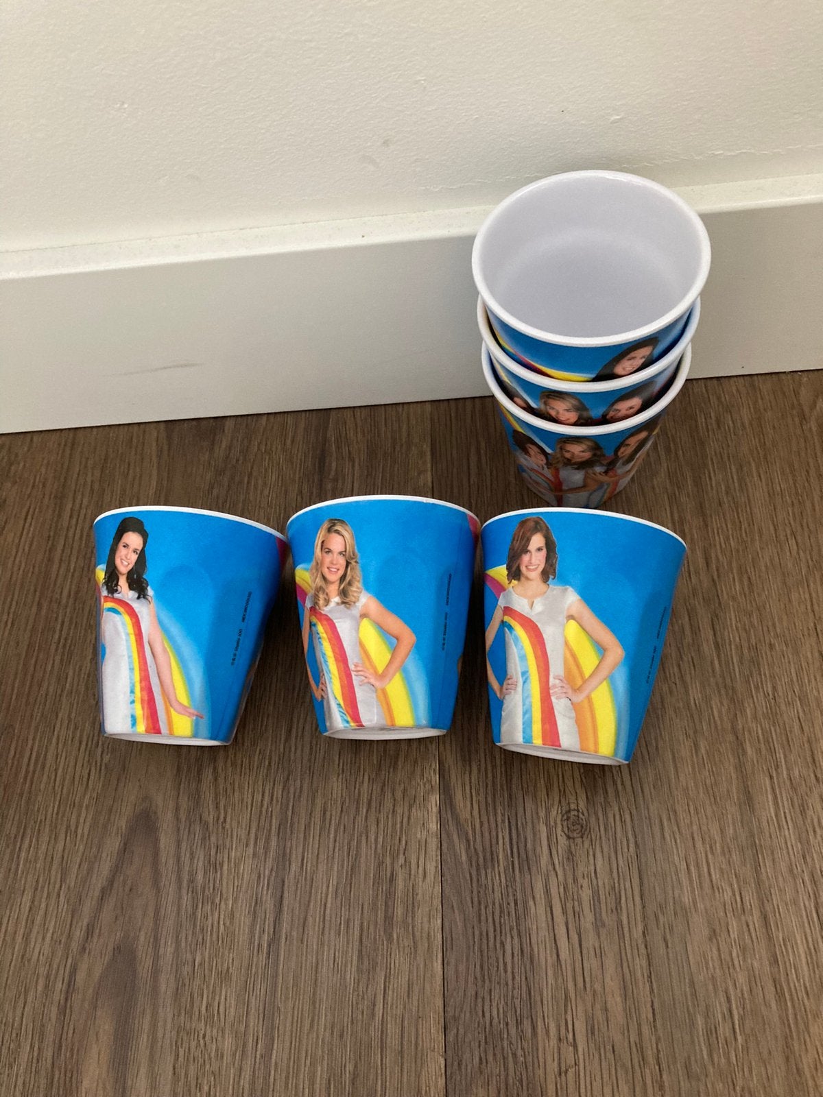 Leuke set van 6 K3 bekertjes!, Ophalen of Verzenden, Zo goed als nieuw, Glas, Overige stijlen