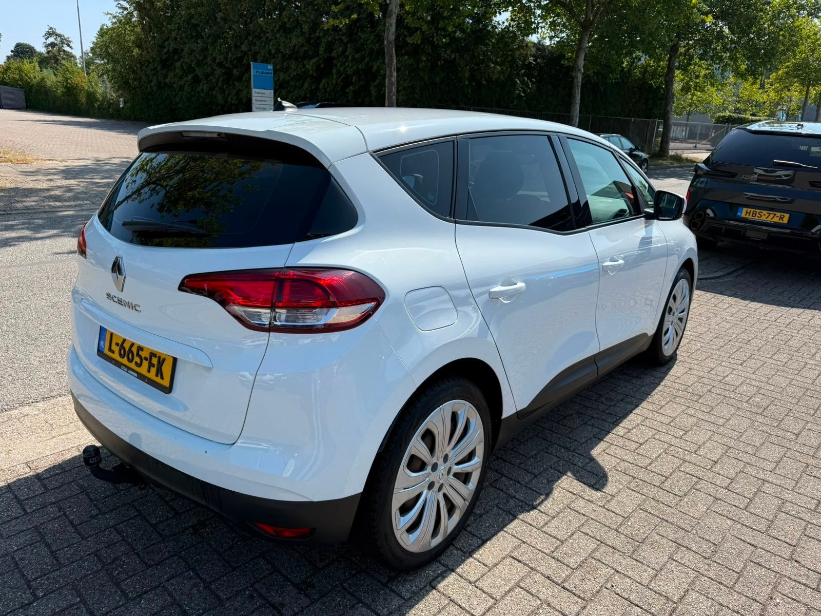 Renault Scénic 1.2 TCe Life, Airco, NAP Dealer onderhouden,, Auto's, Renault, Stof, Gebruikt, Euro 6, 4 cilinders