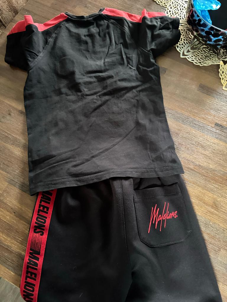 Malelions kleding set maat 128 - Zwart/Rood, Kleding | Heren, Ophalen of Verzenden, Zo goed als nieuw, Overige maten