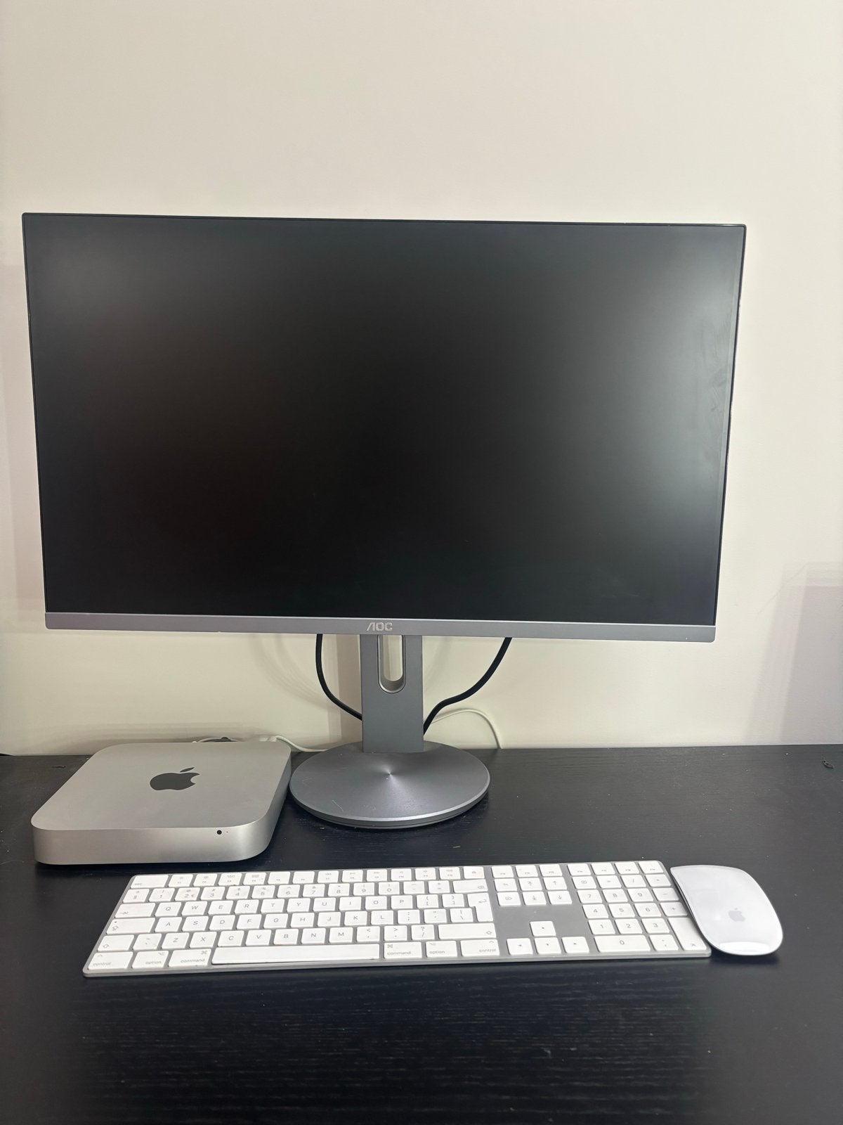 Apple Mac Mini (Late 2012) met 27-inch AOC Monitor, Computers en Software, Apple Desktops, Ophalen, 2 tot 3 Ghz, SSD, Zo goed als nieuw