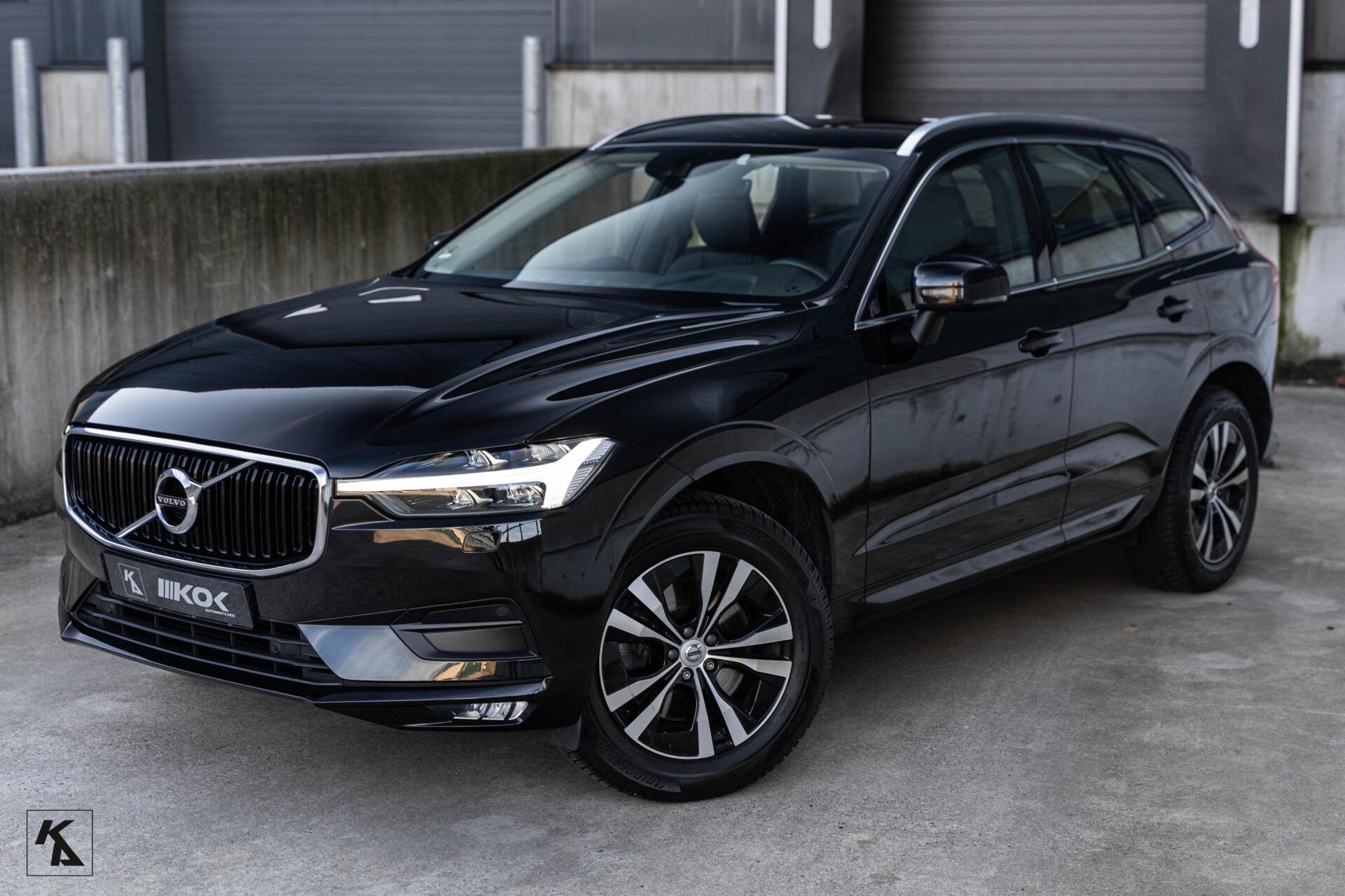 Volvo XC60 2.0 B4 | 2021 | Momentum Pro |ACC-BLIS-LED OrgNL, Gebruikt, 4 cilinders, 138 €/maand, Zwart