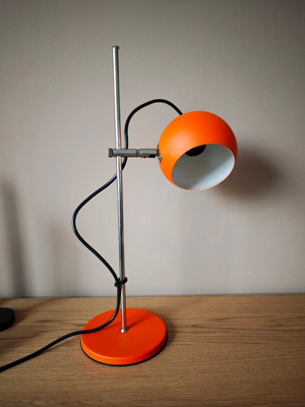 Space Age Eyeball Lamp Jaren '70 – Oranje & Chroom, Gebruikt, Ophalen of Verzenden, Metaal, Minder dan 50 cm