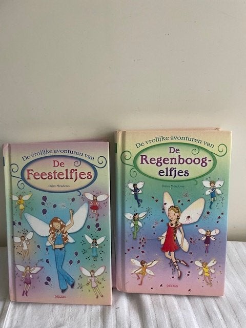 De regenboogelfjes / De feestelfjes voor € 5,00, Boeken, Ophalen of Verzenden, Nieuw, Fictie algemeen