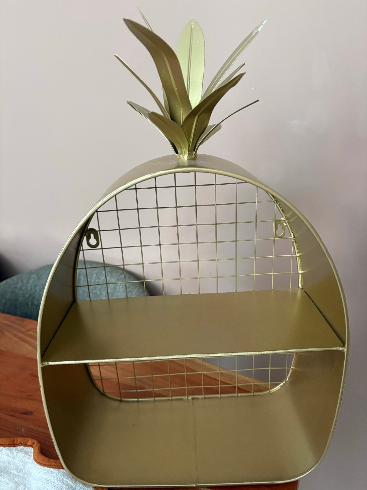 Gouden ananas wandrek - Decoratief en praktisch, Ophalen, Overige stijlen, Zo goed als nieuw, Goud