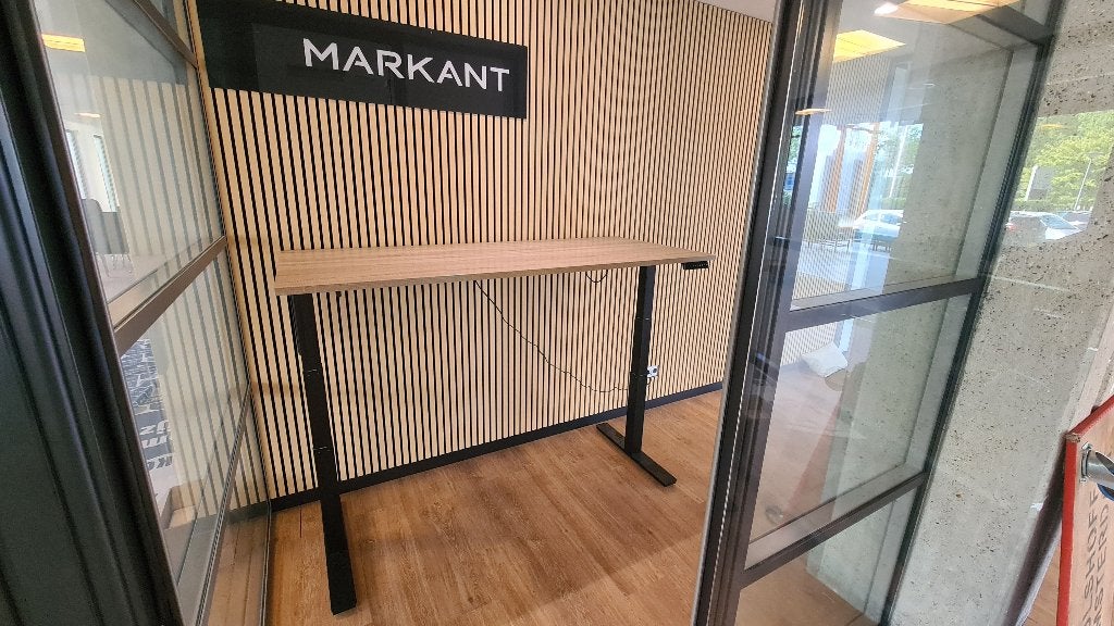 Showroommodel! Elektrisch zit sta bureau van Markant