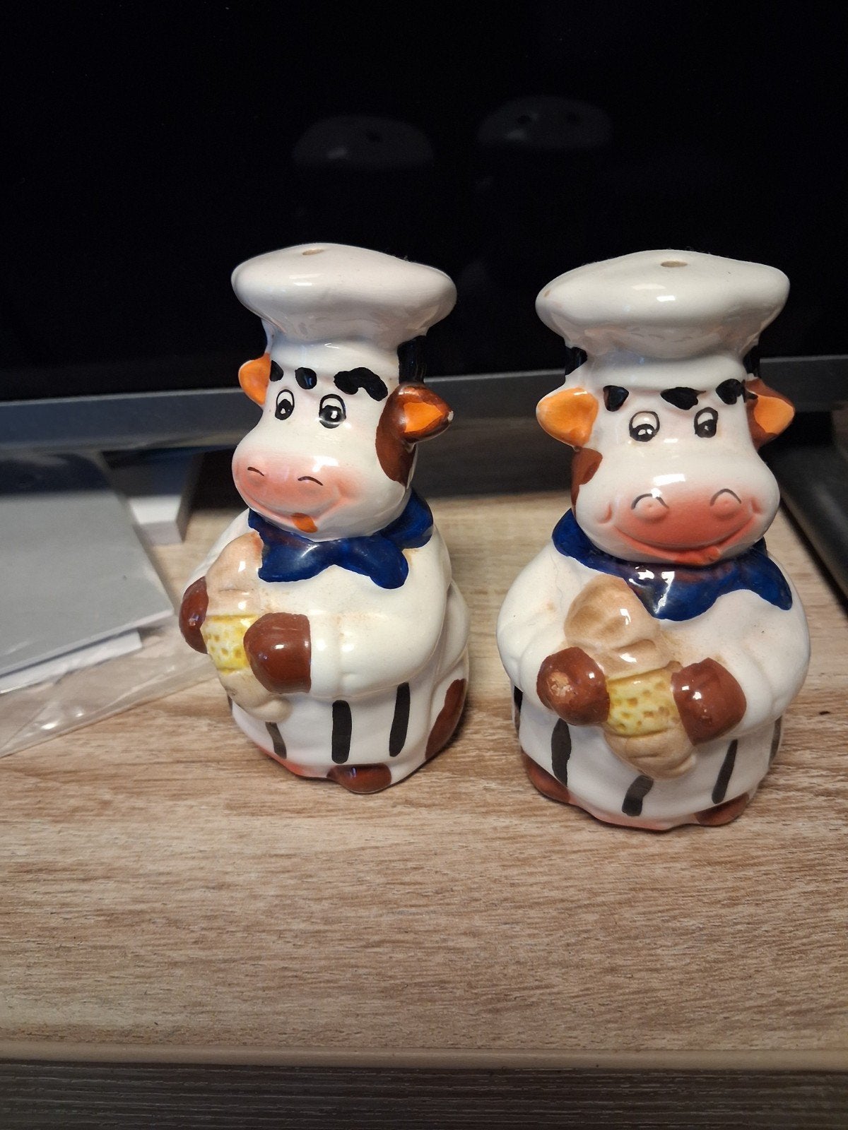 Koetjes Keert Peper- en Zoutstel - 10cm, Zo goed als nieuw, Ophalen, Overige typen, Zo goed als nieuw, Steen/keramiek