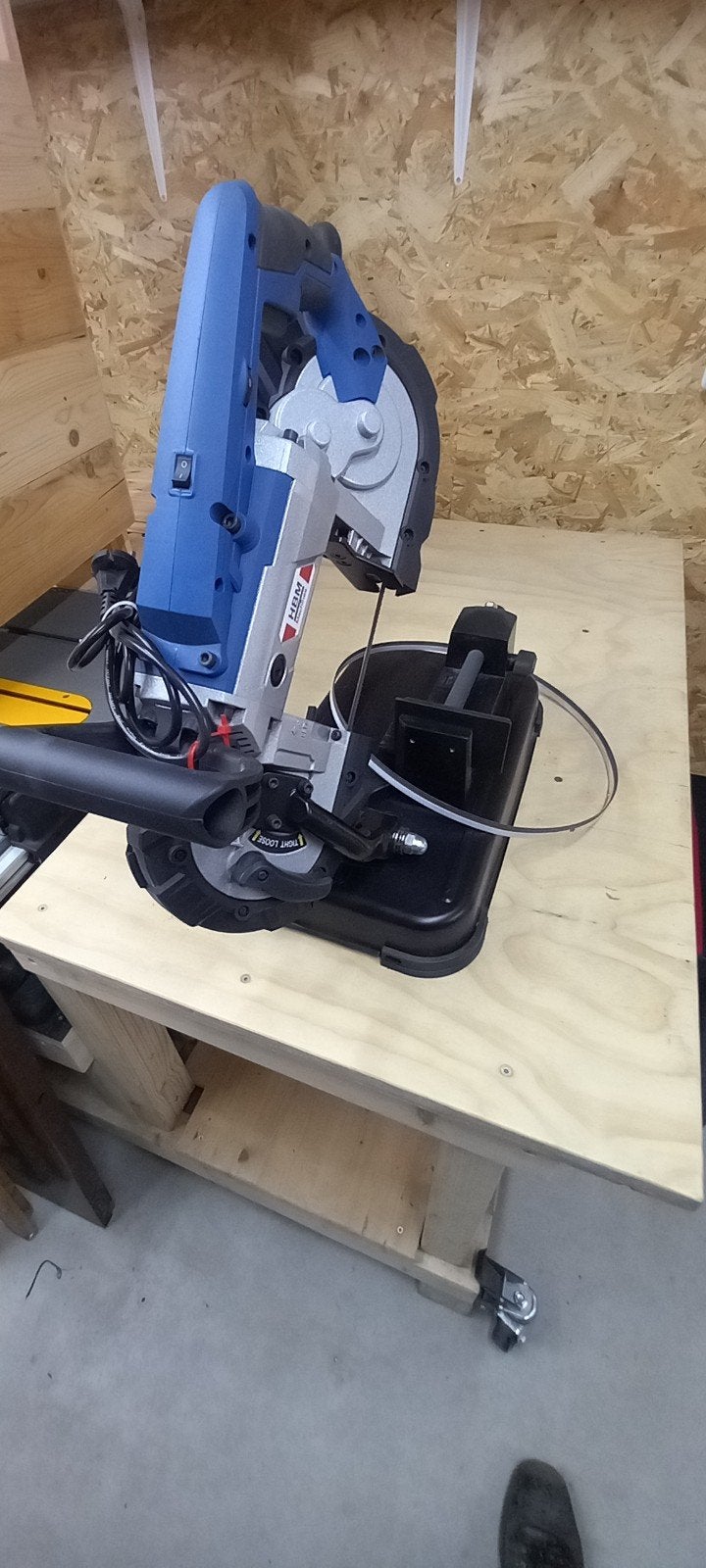 HBM lintzaag bandzaag metaalzaag, Doe-het-zelf en Verbouw, Gereedschap | Zaagmachines, Ophalen, 70 mm of meer, 600 tot 1200 watt